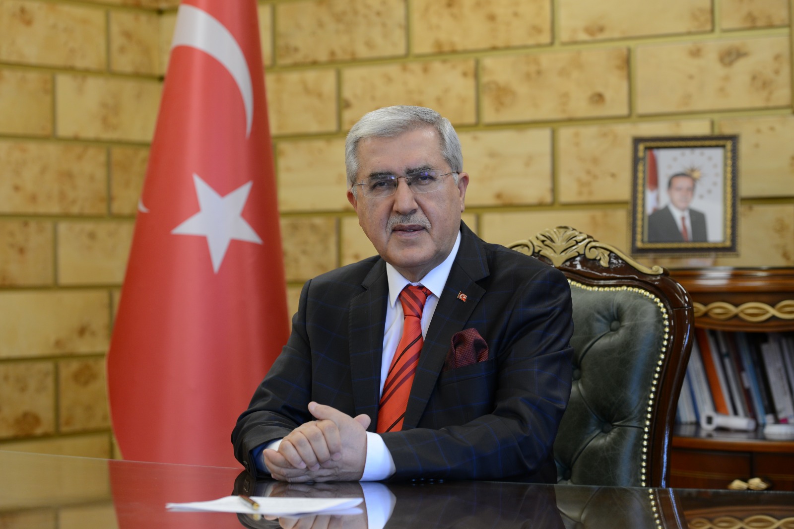 Üniversitemiz Rektörü Prof. Dr. Niyazi Can’ın 9 Şubat Dünya Sigarayı Bırakma Günü Mesajı: Bugün Yeni Bir Başlangıç Yapın Sevdiklerinizi Değil Sigarayı Bırakın