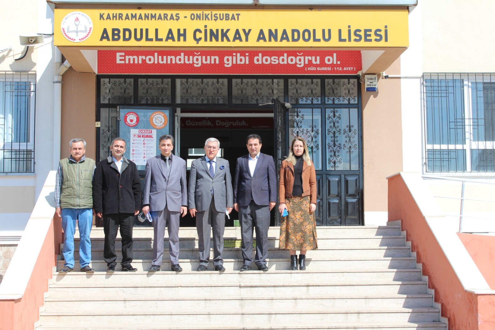 Üniversitemiz Rektörü Prof. Dr. Niyazi Can Abdullah Çinkay Anadolu Lisesini Ziyaret Ederek Öğrencilerle Bir Araya Geldi