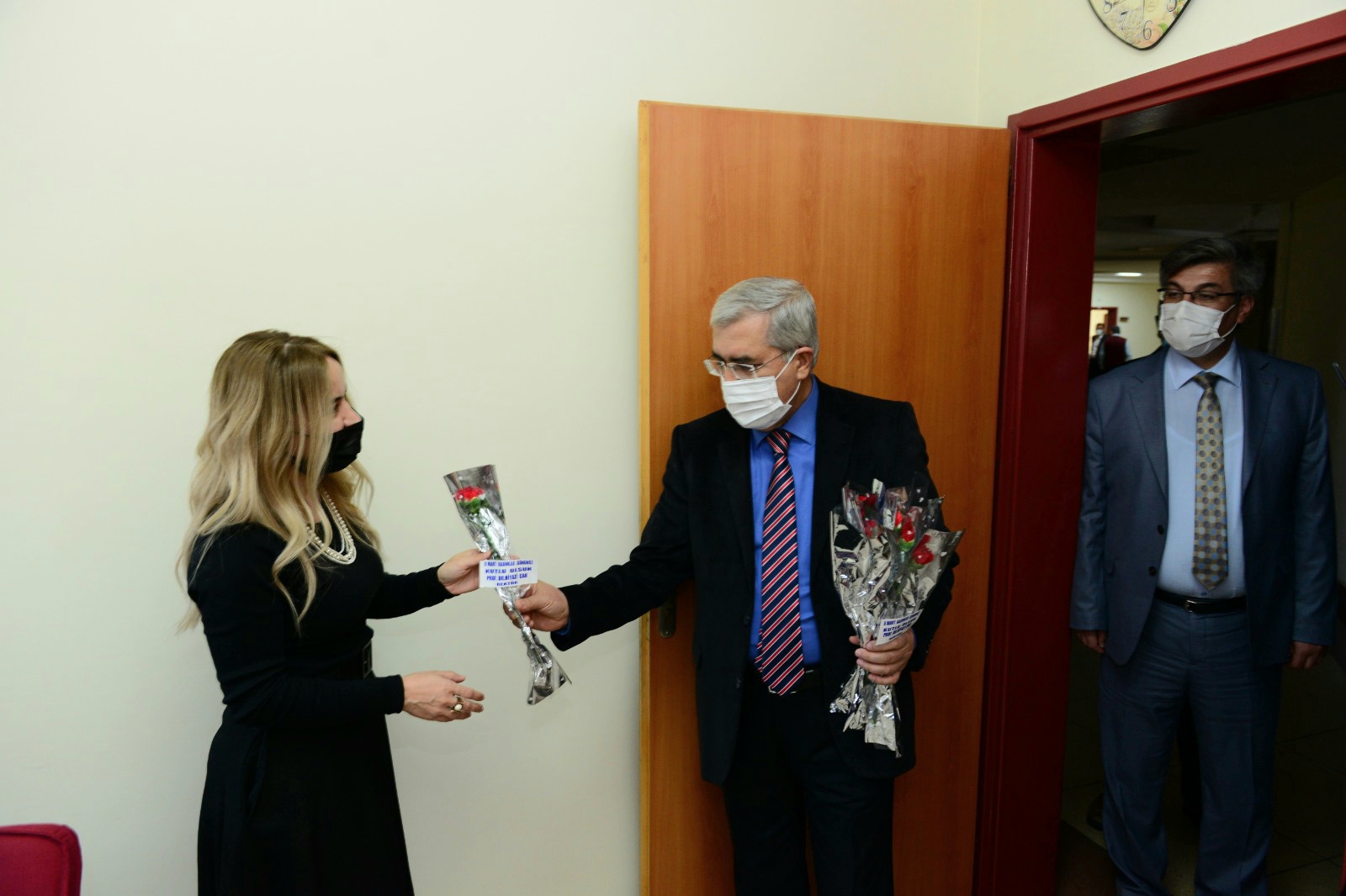 Üniversitemiz Rektörü Prof. Dr. Niyazi Can, 8 Mart Dünya Kadınlar Gününü Kutladı