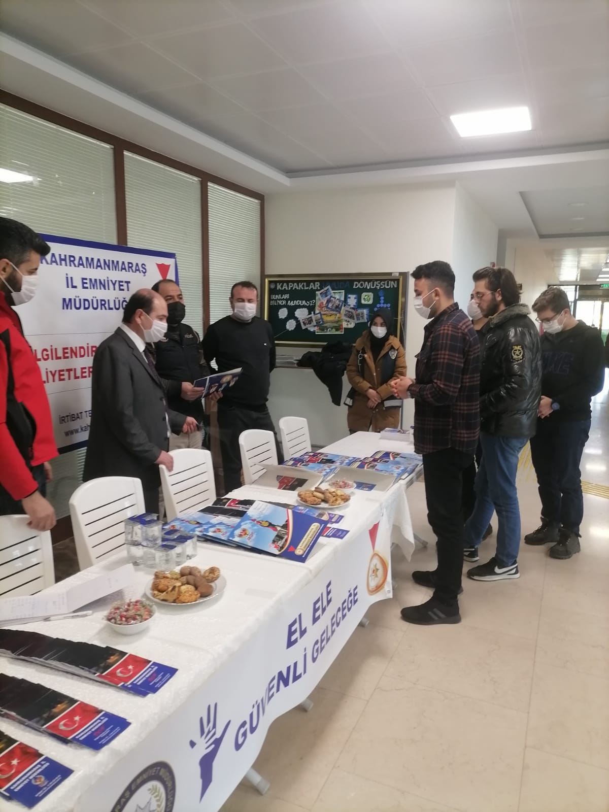 Kahramanmaraş İl Emniyet Müdürlüğü Dini İstismar Eden Terör Örgütleri Hakkında KSÜ Öğrencilerini Bilgilendiriyor