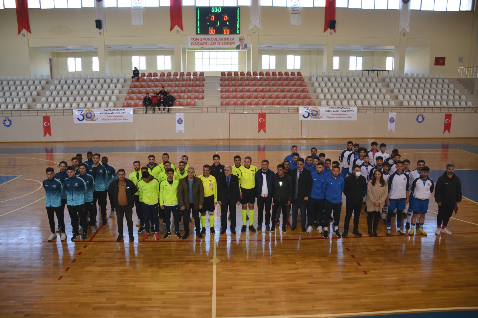 Üniversitemiz, Türkiye Üniversite Sporları Federasyonu Salon Futbolu 1. Lig Müsabakalarına Ev Sahipliği Yapıyor