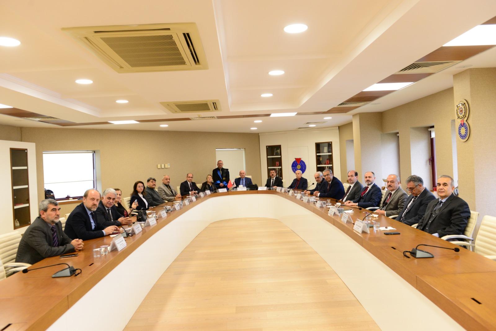 Profesör ve Doçent Kadrolarına Atanan Öğretim Üyelerimizi Tebrik Ederiz