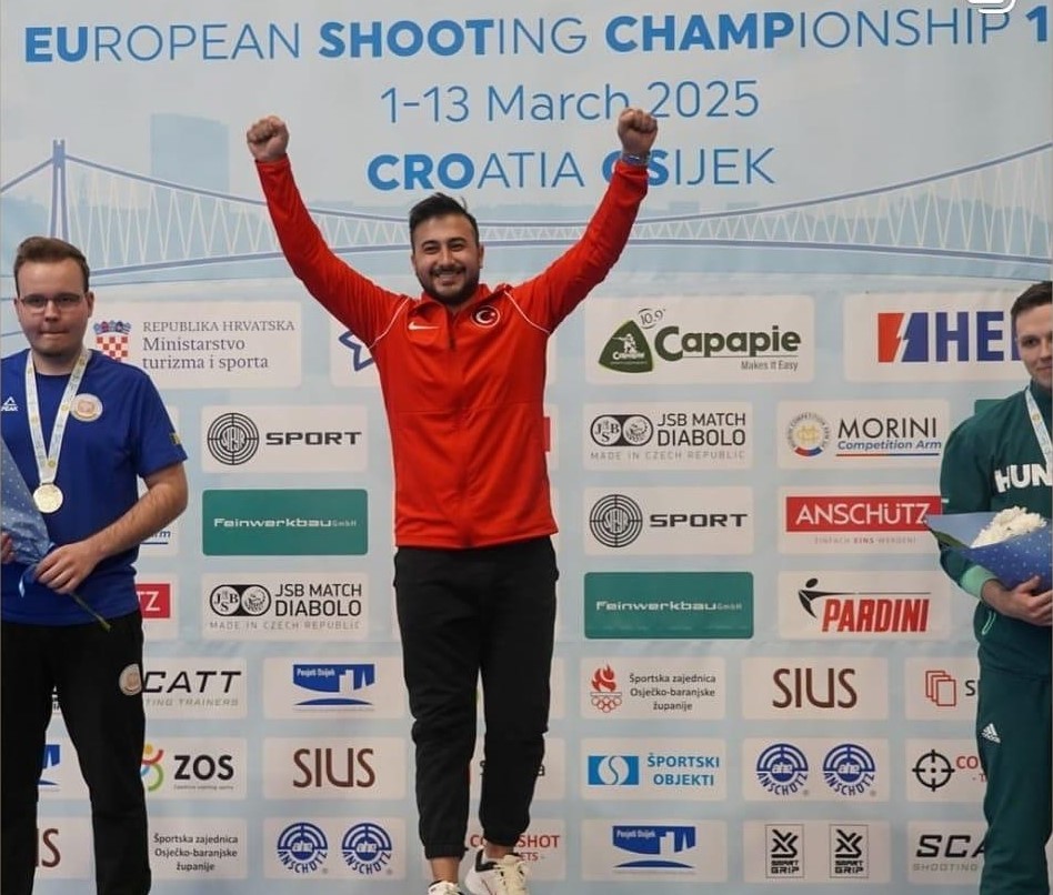 KSÜ’lü Tunahan Tatoğlu’ndan Avrupa Şampiyonluğu